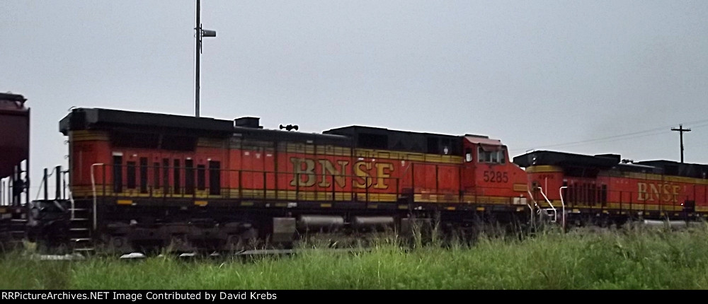 BNSF 5285